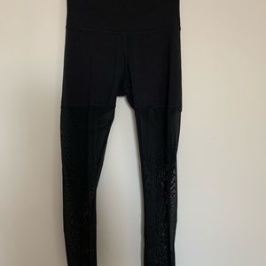 TNA Atmosphere Leggings with Mesh legs